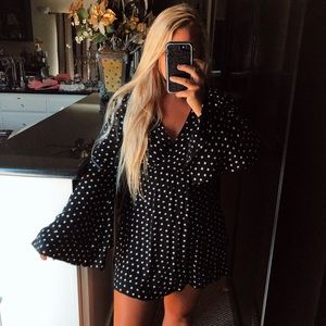 🆕 NWT billabong black and white spotted flare sleeve dress
